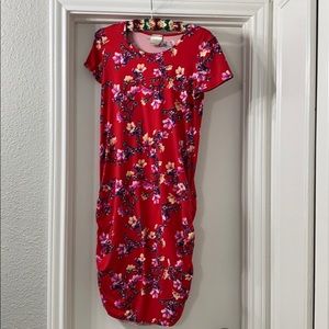 Side ruched maternity dress